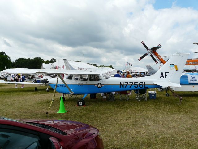 Cessna Skyhawk (N7756L)