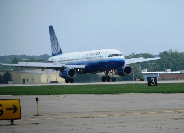 Airbus A320 — - Diverted UAL A-320 from LAX touches down at RFD.