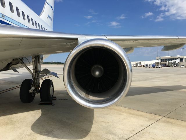 Boeing 737-200 (N468TW)
