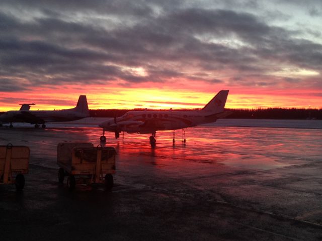 Beechcraft King Air 100 (C-GIZX) - Beautiful sunset in YTS, on a evening in November 2015