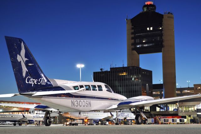 Cessna 402 (N300SN) - 8/24/2013.