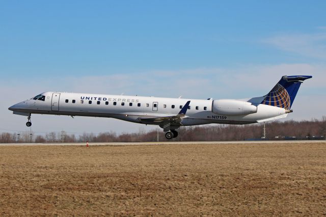 Embraer ERJ-145 (N17159) - ASQ4302 arriving on RWY 6L from LaGuardia (KLGA) on 25 Mar 2019.