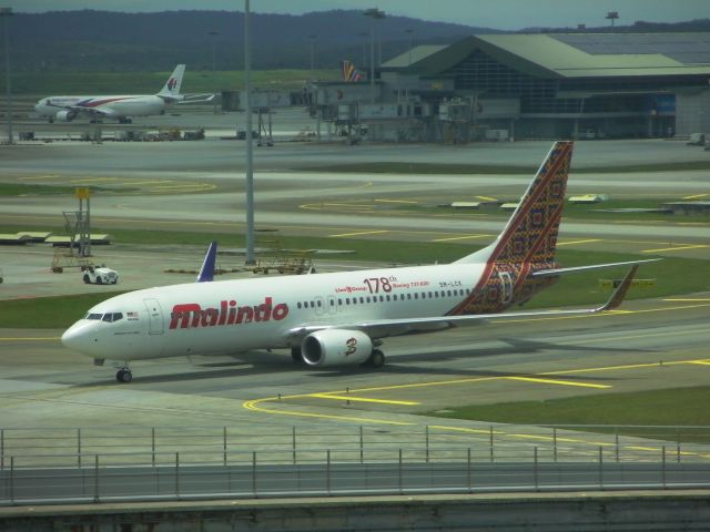 Boeing 737-800 (9M-LCK) - Taken from Anjung Tinjau.