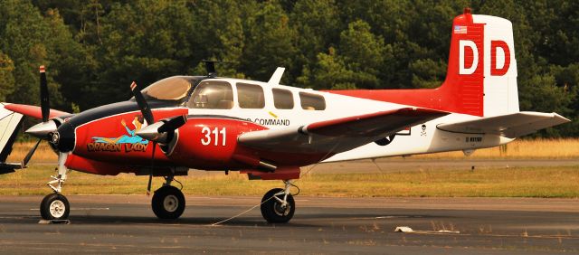 Beechcraft Twin Bonanza (N311DD)