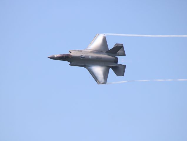 Lockheed F-35C —