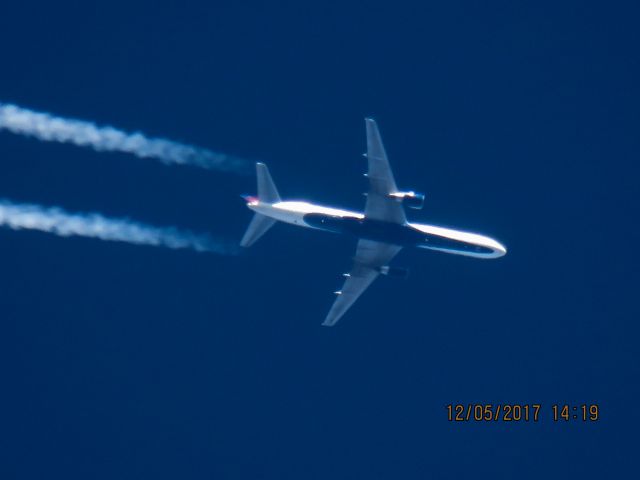 Boeing 757-200 (N675DL)