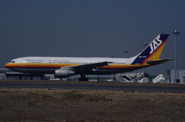 Airbus A300F4-200 (JA8465) - Taxing at Tokyo-Haneda Intl Airport on 1998/02/27