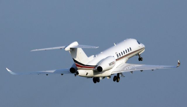 Cessna Citation Longitude (N835QS)