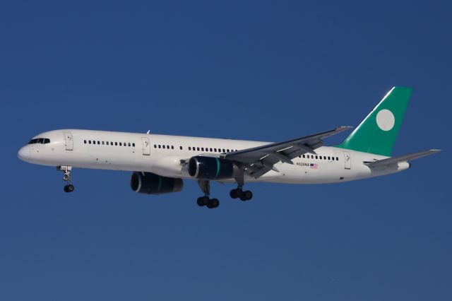 Boeing 757-200 (N526NA) - old colour - 12/2009