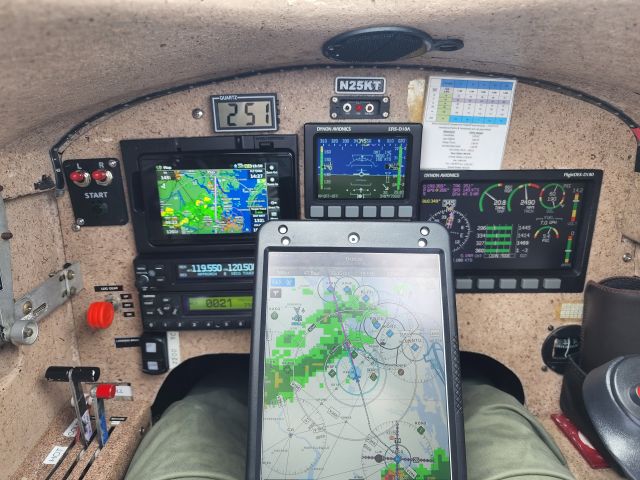 RUTAN Long-EZ (N25KT) - Inflight cockpit View