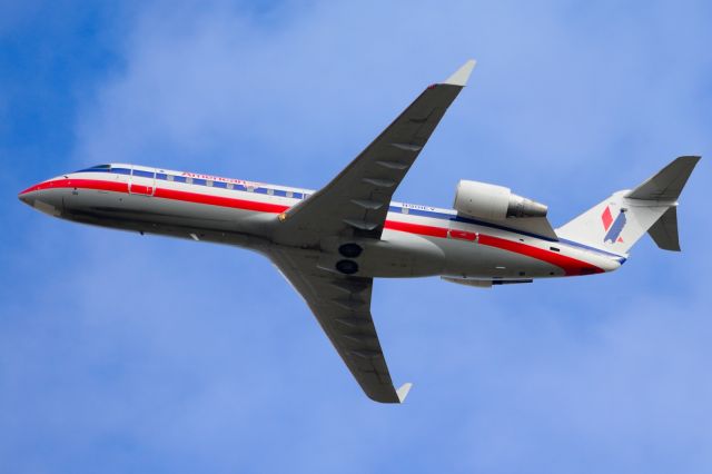 Canadair Regional Jet CRJ-200 (N901EV) - American Eagle - N901EV - CRJ200 - Departing KDFW 12/25/2013