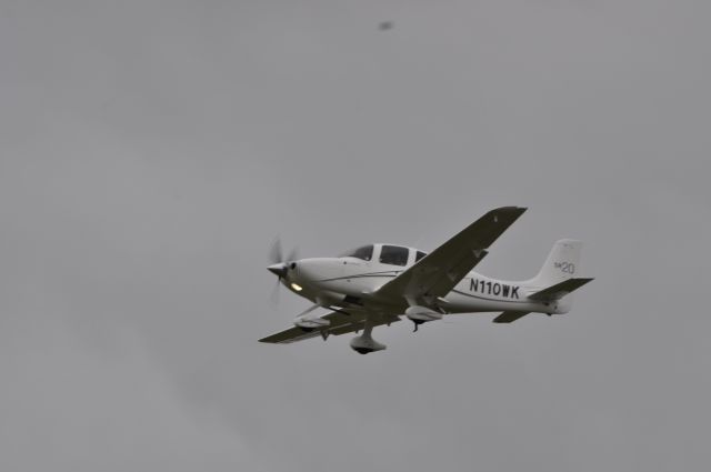 Cirrus SR-20 (N110WK)