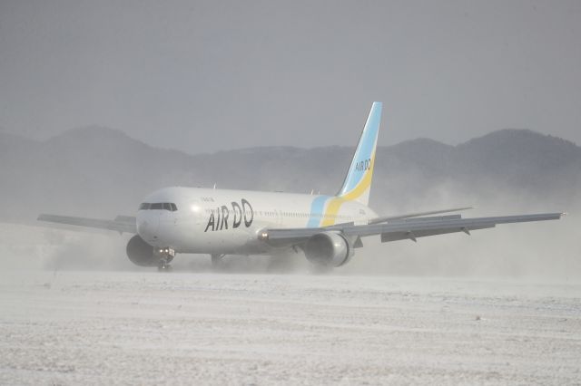 BOEING 767-300 (JA613A) - January 1st 2020:HND-HKD.