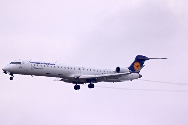 Canadair Regional Jet CRJ-900 (D-ACKE)