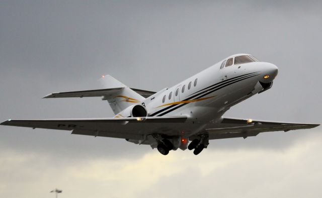 Hawker 800 (PR-DBB)