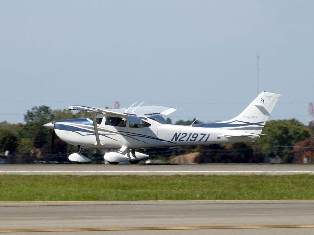 Cessna Skylane (N21971)