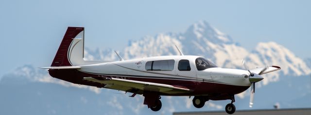 Mooney M-20 (N33GX)