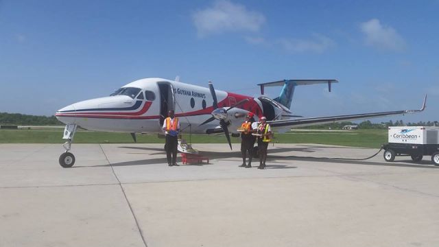 Beechcraft 1900 (8R-GAQ)