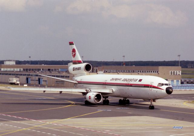 McDonnell Douglas DC-10 (S2-ACO) - DATE 22/07/04