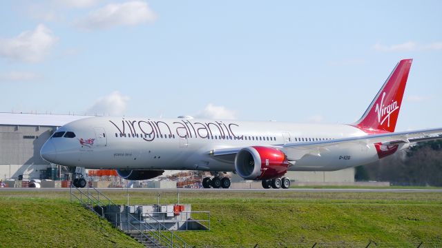 Boeing 787-9 Dreamliner (G-VZIG) - BOE30 begins its takeoff roll on Rwy 34L for its B1 flight on 2/21/15. (ln 267 / cn 37969). This aircraft is named "Dream Jeannie".