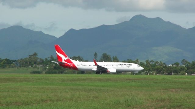 Boeing 737-800 (VH-XZD) - Delivered:KBFI-HNL-NAN-MEL 06 Apr 2013