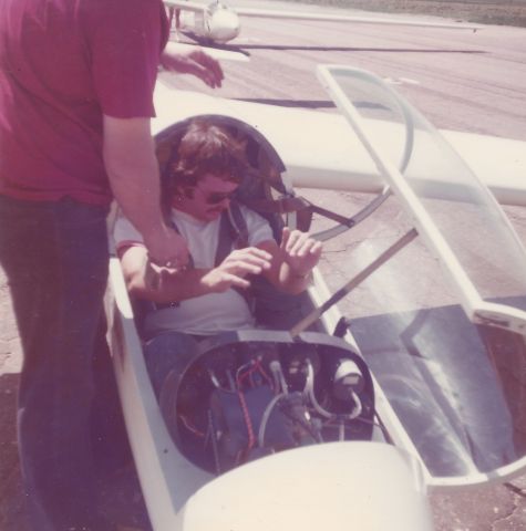 Beechcraft Bonanza (36) (N1752) - Photo taken, June 1975. Person in photo, Calvin Maehl
