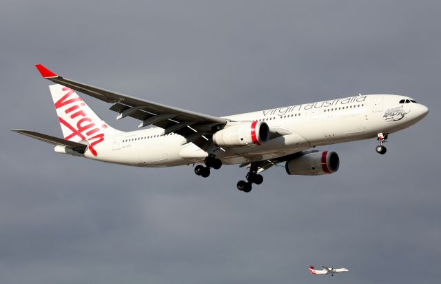 Airbus A330-200 (VH-XFH) - Short Final To Rwy 16R