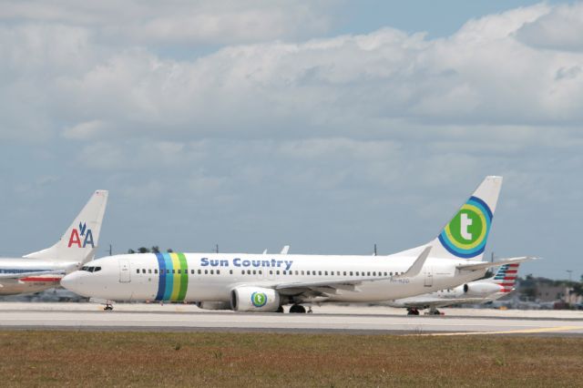 Boeing 737-800 (PH-HZG)