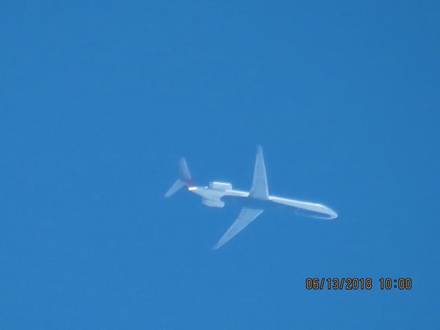 McDonnell Douglas MD-88 (N994DL)