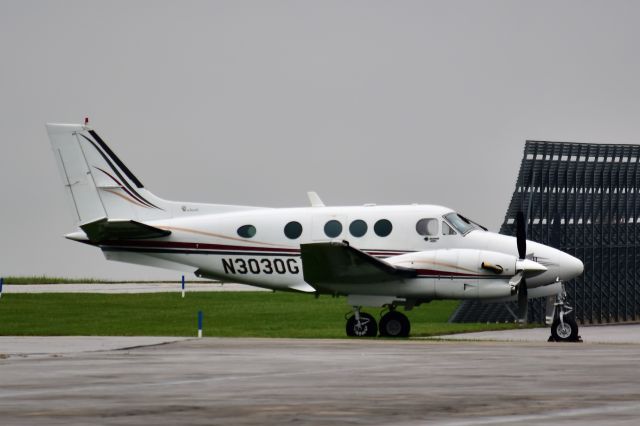 Beechcraft King Air 90 (N3030G)