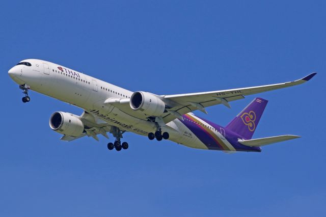 Airbus A350-900 (HS-THL)