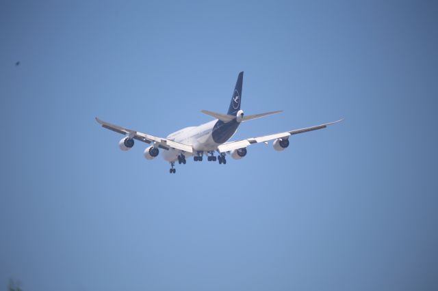 BOEING 747-8 (D-ABYA)