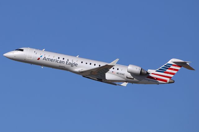 Canadair Regional Jet CRJ-700 (N510AE) - Taking off.