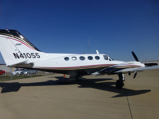 Cessna 421 (N41055)