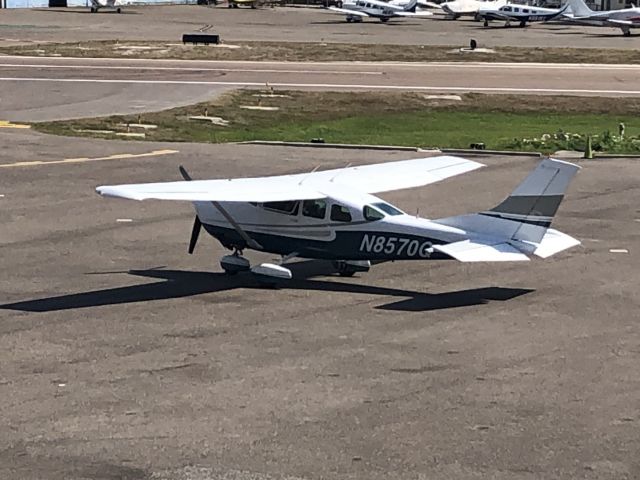 Cessna 206 Stationair (N8570Q)