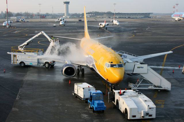 BOEING 737-300 (F-GZTB)