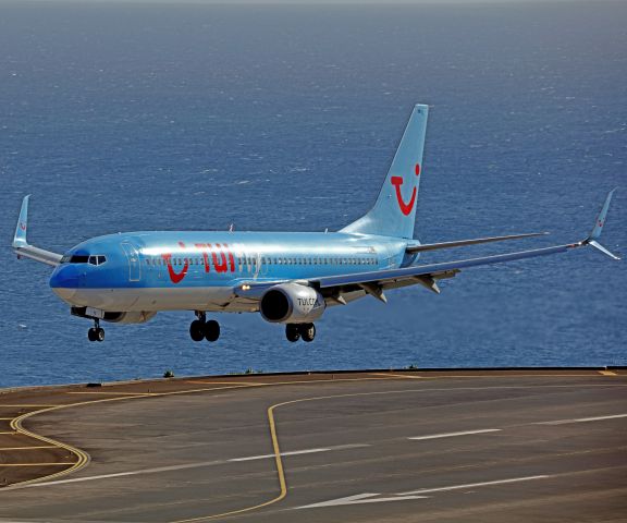 Boeing 737-800 (D-ATYC) - Madeira Airport spotting.