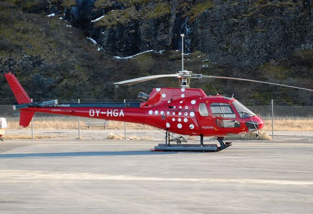 Eurocopter AS-350 AStar (OY-HGA) - Parked