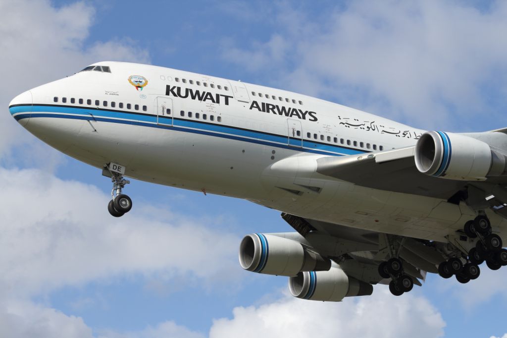Boeing 747-200 — - Landing runway 027L at LHR.