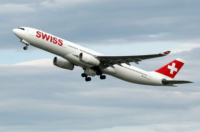 Airbus A330-300 (HB-JHL) - SWR 55K departing back to Zurich