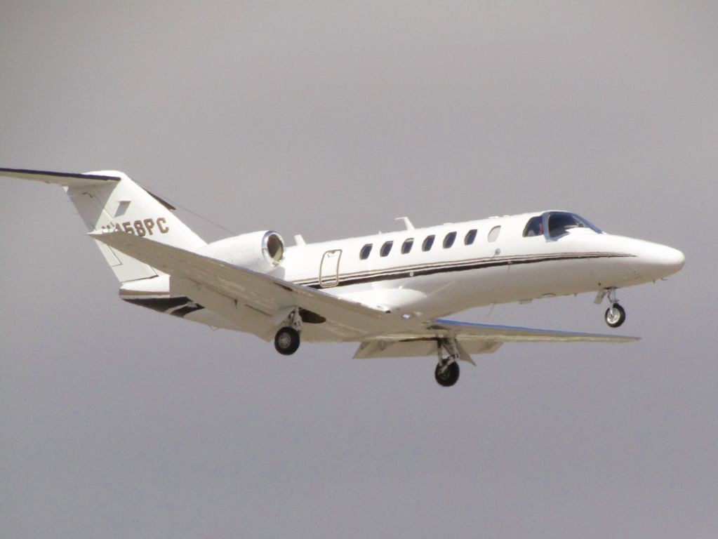 Cessna Citation CJ3 (N458PC) - Landing RWY 20R