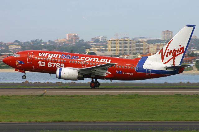 Boeing 737-700 (VH-VBD) - from my 2006 archives