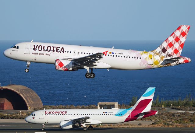 Airbus A320 (EC-NOR)