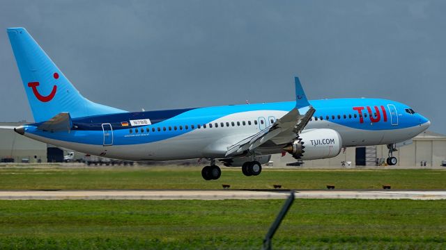 Boeing 737 MAX 8 (N1781B) - BOE871 arriving runnway 16, will be D-AMAC if delivered.