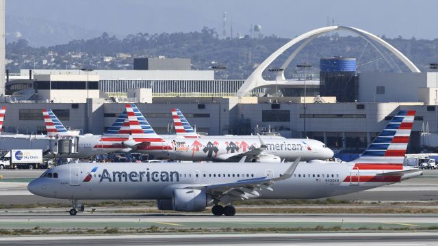 Airbus A321neo (N430AN) - Taxiing on taxiway Hotel after arriving at LAX on 25L