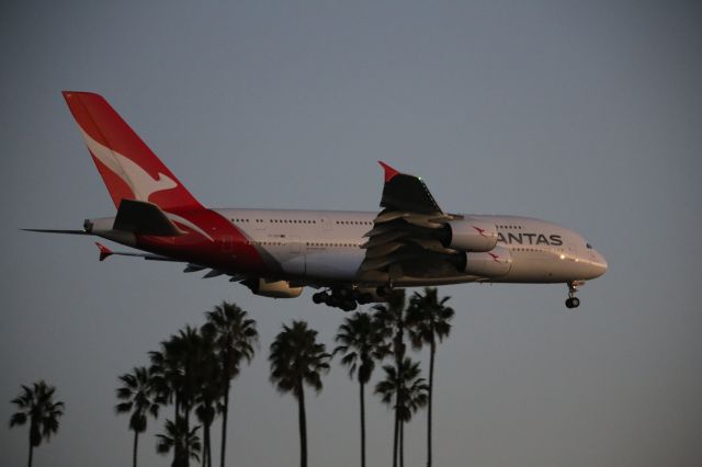 Airbus A380-800 (VH-OQB)