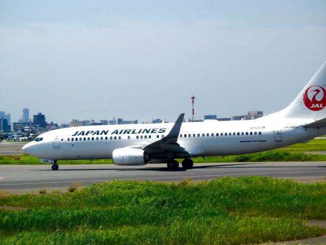 Boeing 737-800 (JA345J)