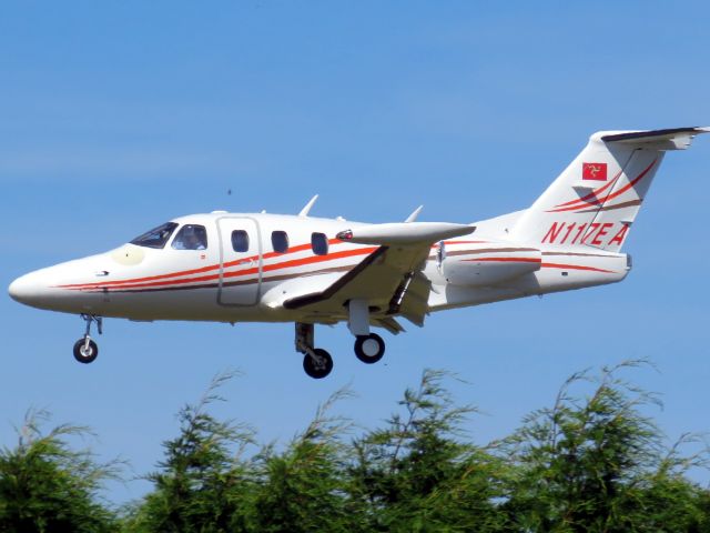 Eclipse 500 (N117EA)