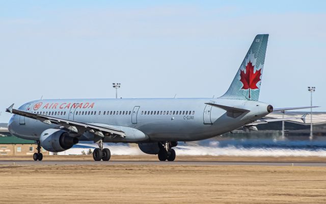 Airbus A321 (C-GJWI)