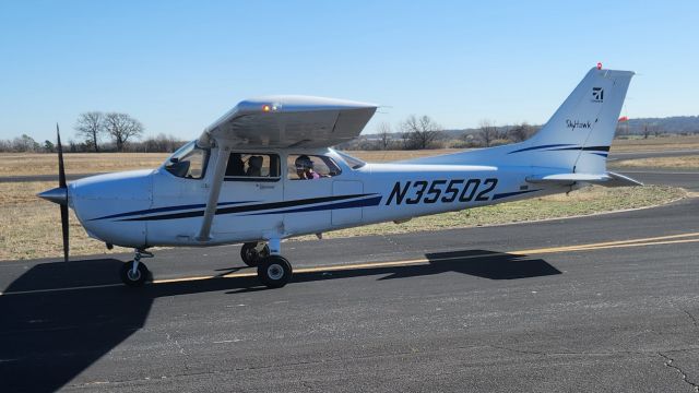 Cessna Skyhawk (N35502)